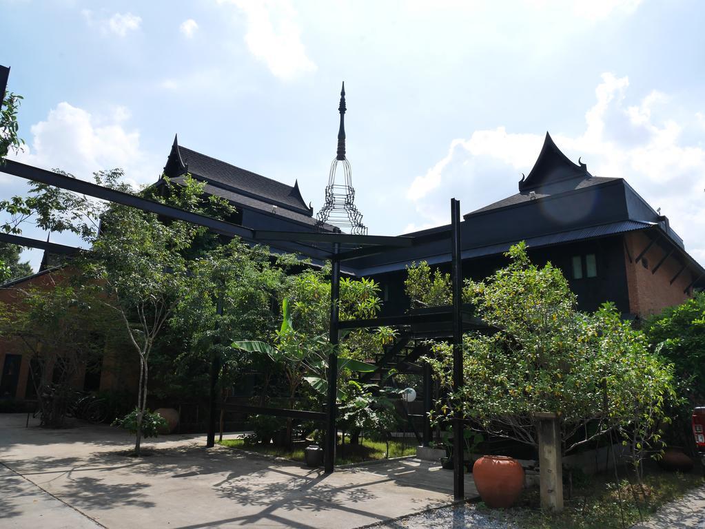 Silp Pa Phra Nakhon Si Ayutthaya Exterior photo